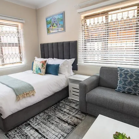 The Blue & Grey Nest Apartment Pretoria Exterior photo