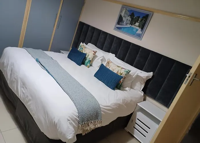 The Blue & Grey Nest